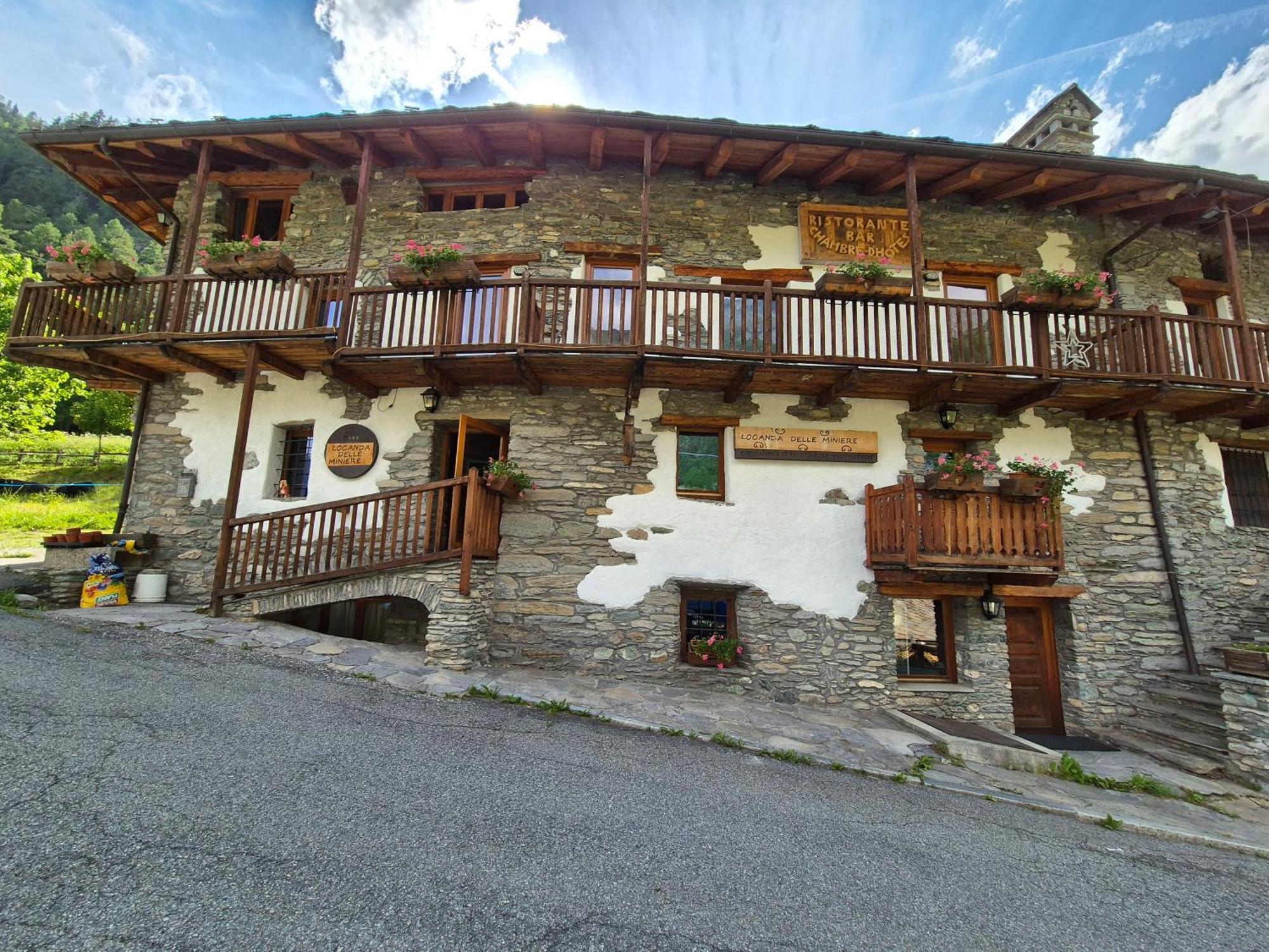 La Mine D'Antan Hotel Ollomont Luaran gambar